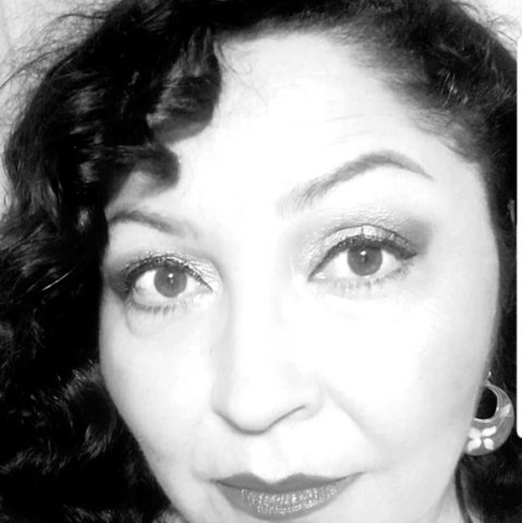 Meet your Posher, Rhyna - Picture 1 of 1